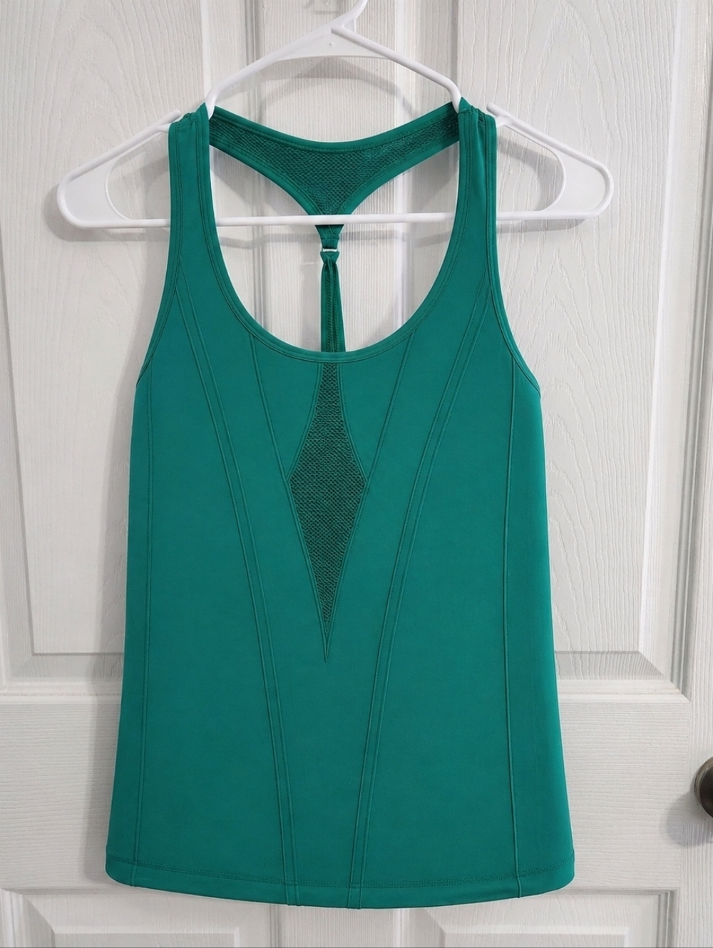 Nux green large razorback tank top built in sports bra ventilated athleisure